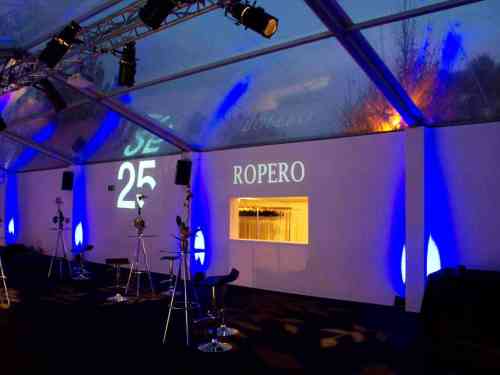 Carpa decorada para evento