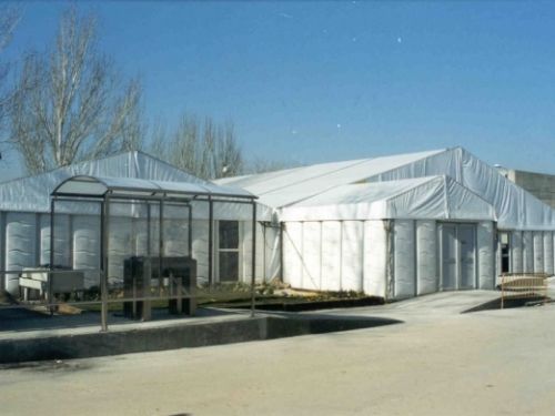 CARPAS CON CERRAMIENTO RÍGIDO
