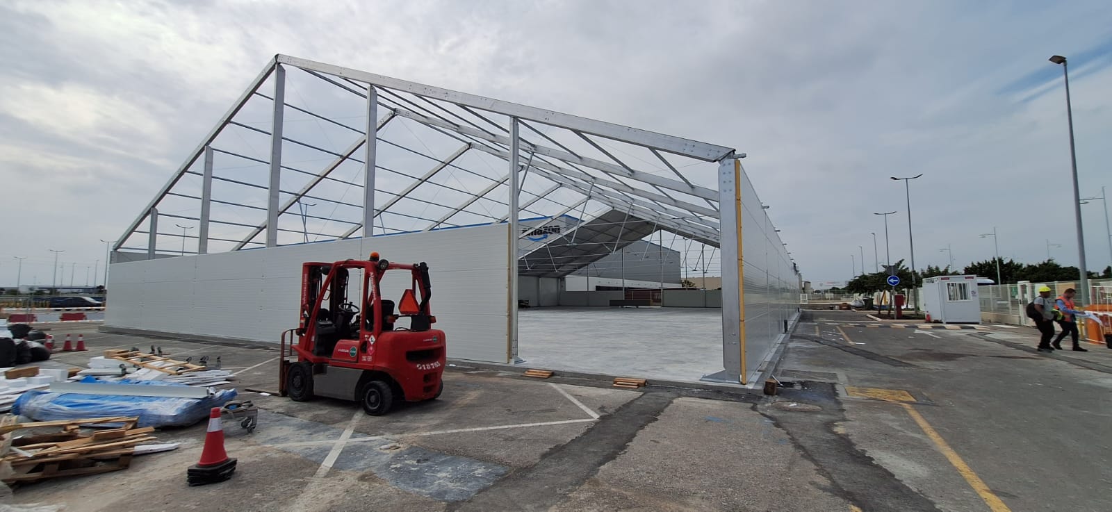 Carpas industriales y de almacenaje: la solución perfecta para empresas y proyectos de gran escala